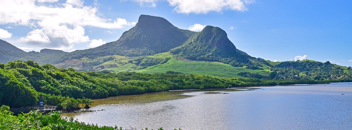 Hiking in Mauritius: five trails with stunning viewpoints - Hiking In Mauritius FeatureD Image