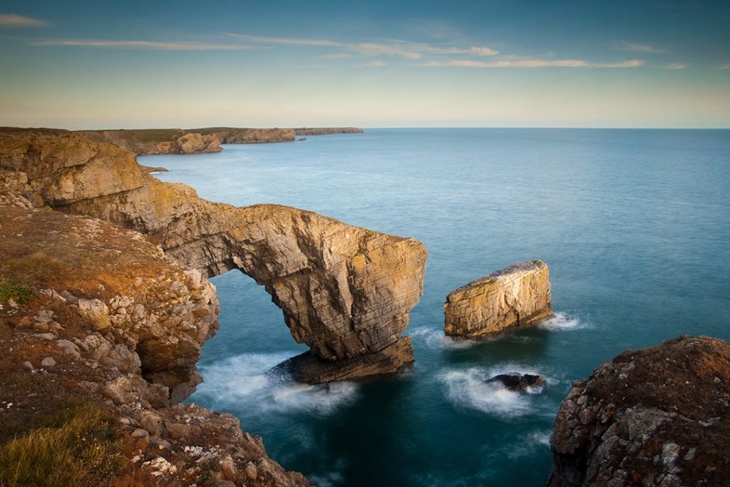 A layer of vegetation gives the Green Bridge its name