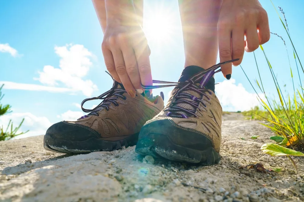How To Choose The Best Hiking Boots For Both Men and Women - Footfiles