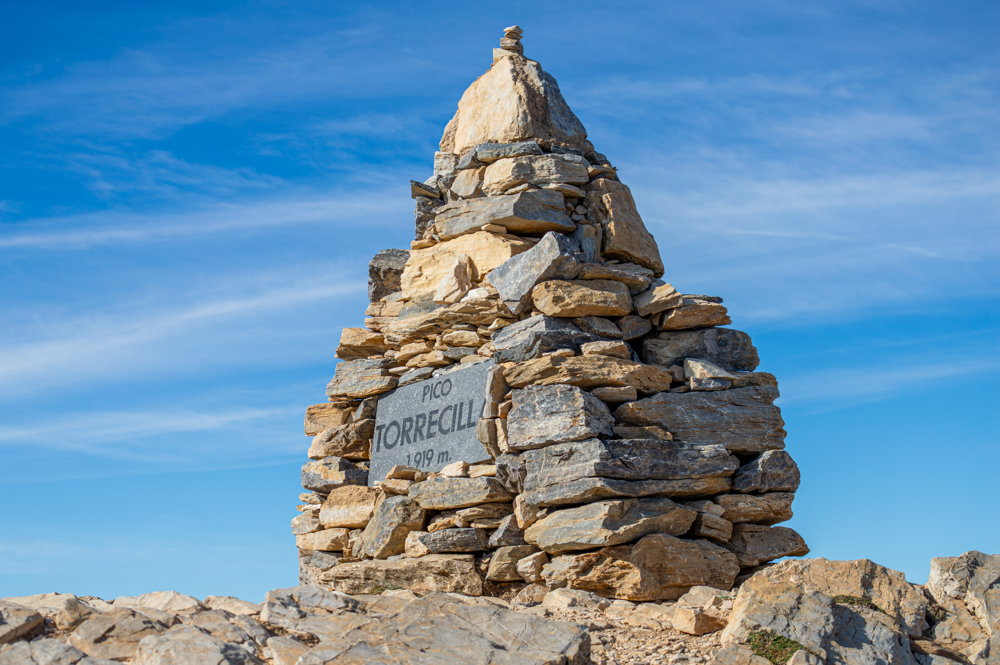 the summit of Pico Torrecilla – one of the most thrilling hiking trails in Málaga