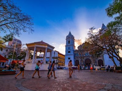 Tourists in Panama – one of the best countries for expats